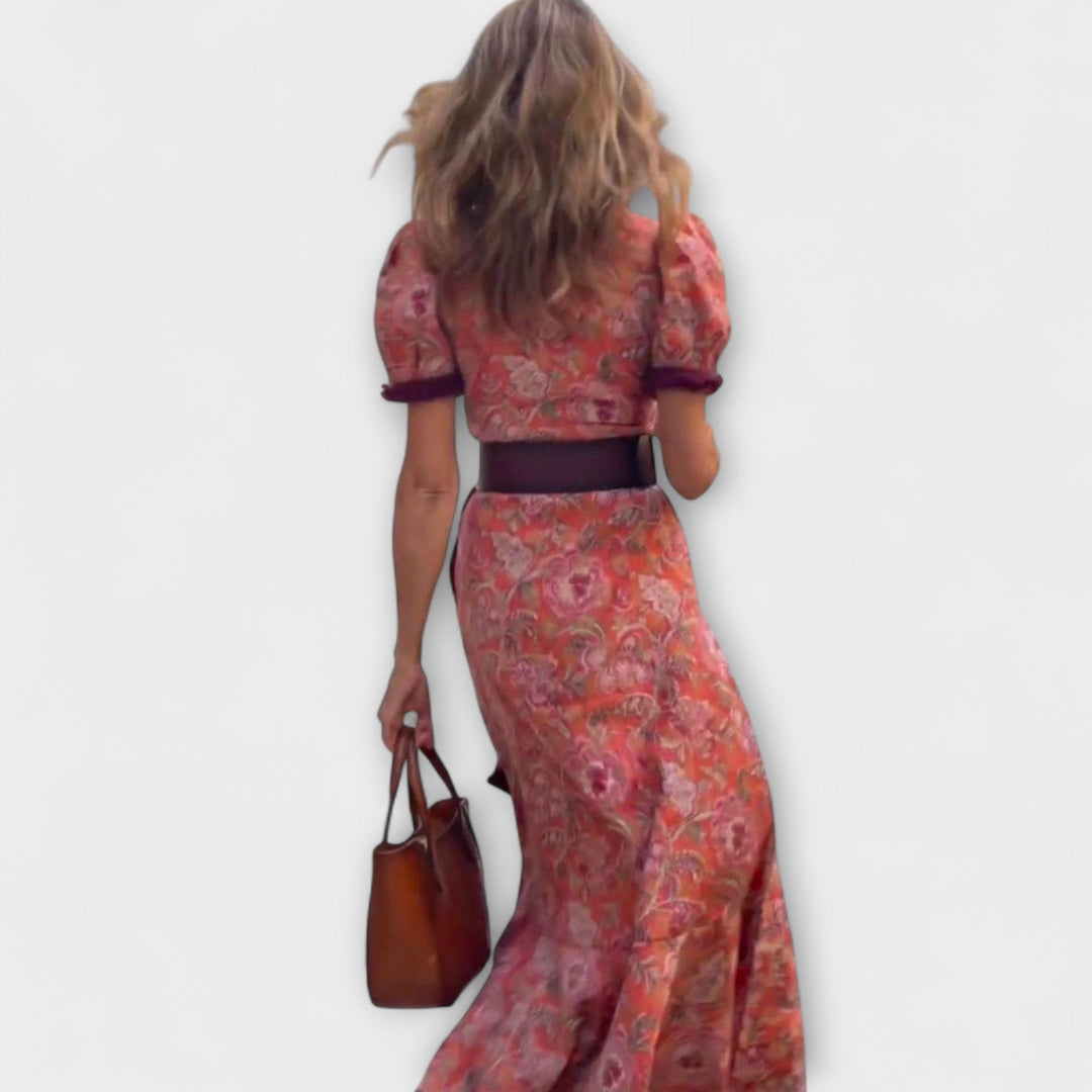Elegant pink maxi dress with short sleeves